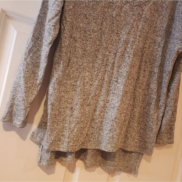 El Bloom stretchy gray long sleeve top M - Picture 3 of 4
